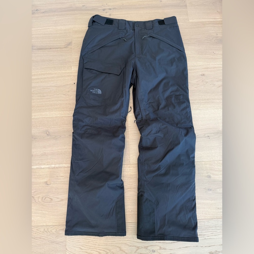 The North Face Mens ski/snowboard/outdoor pant - size L - NWOT